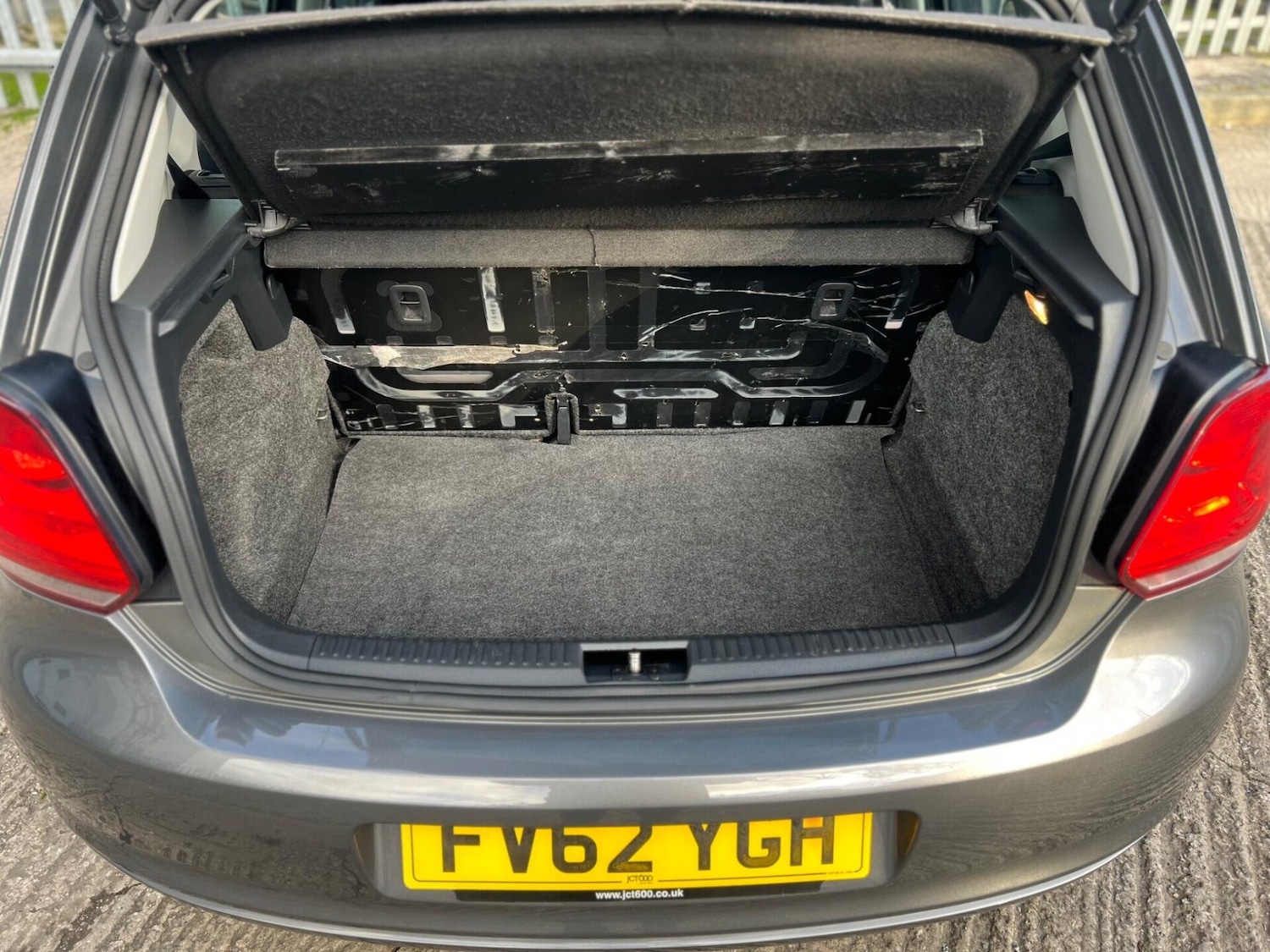 Used Volkswagen Polo 2012 for sale - 77249747: Photo 16