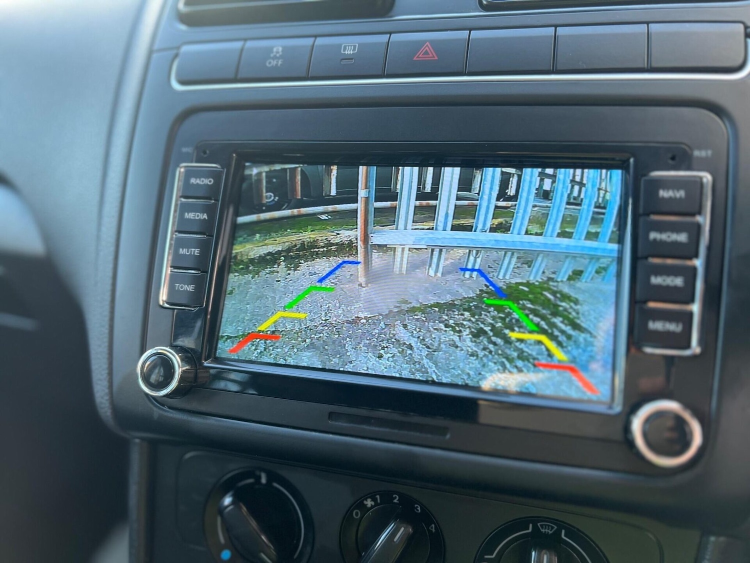 Used Volkswagen Polo 2012 for sale - 77249747: Photo 38