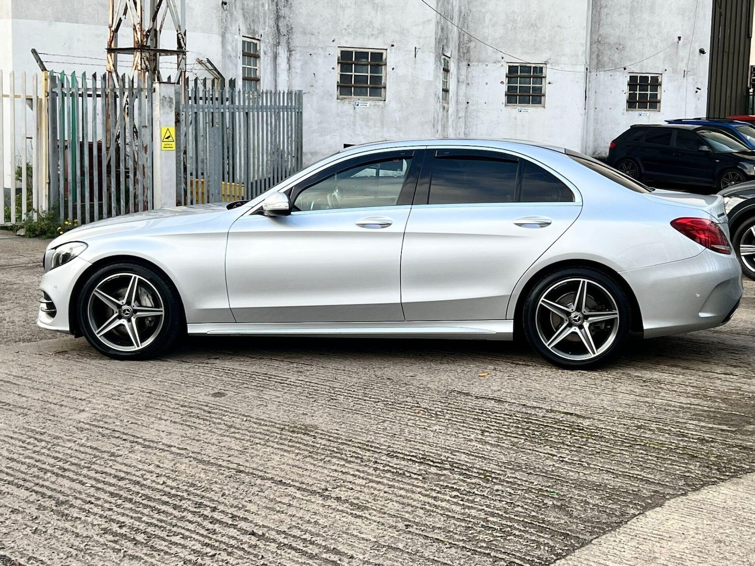 Used Mercedes-Benz C Class 2014 for sale - 77249728: Photo 17