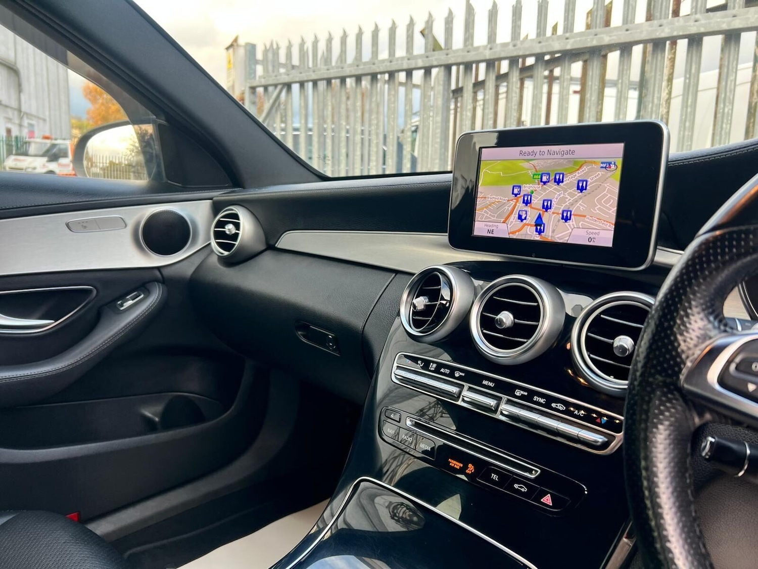 Used Mercedes-Benz C Class 2014 for sale - 77249728: Photo 39