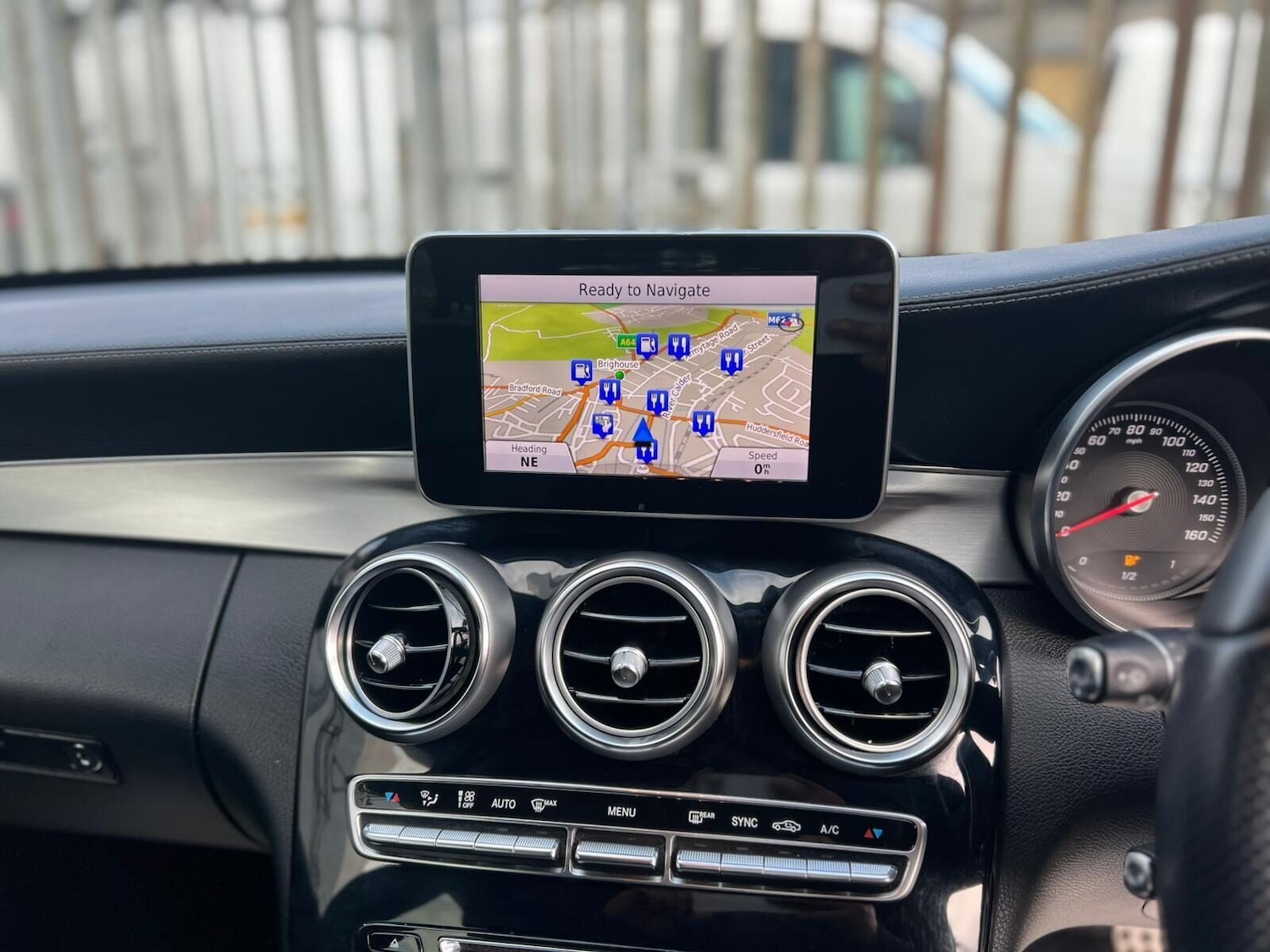 Used Mercedes-Benz C Class 2014 for sale - 77249728: Photo 43