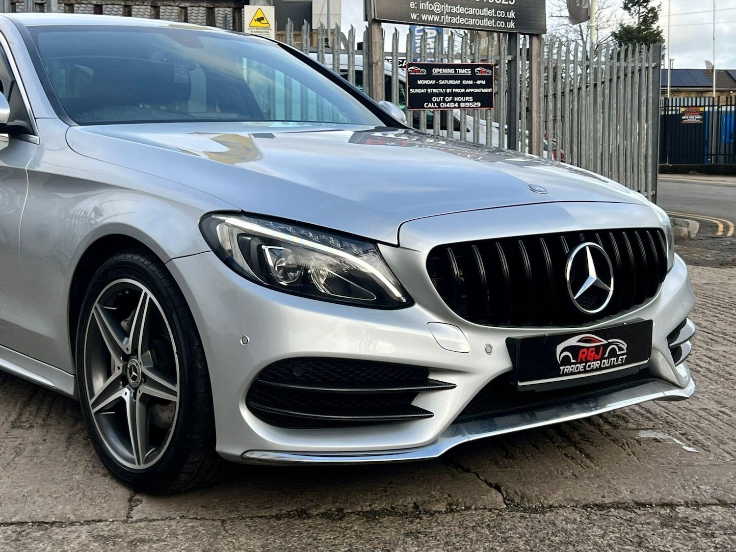 Used Mercedes-Benz C Class 2014 for sale - 77249728: Photo 6