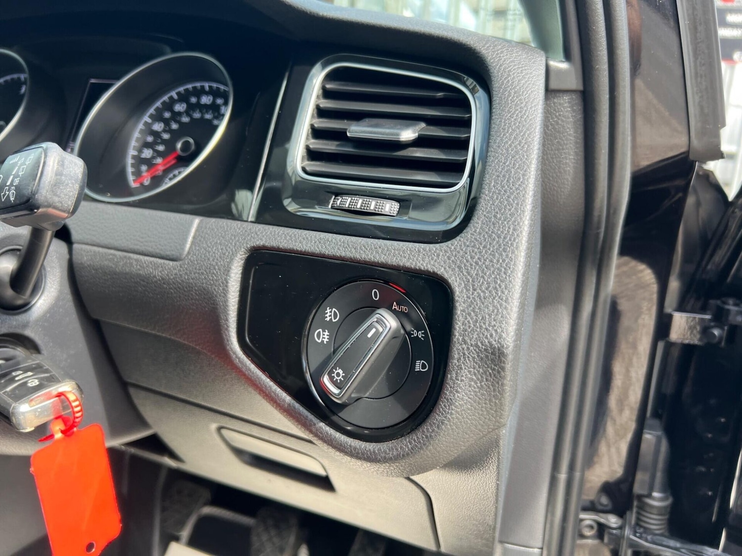 Used Volkswagen Golf 2018 for sale - 77249721: Photo 31