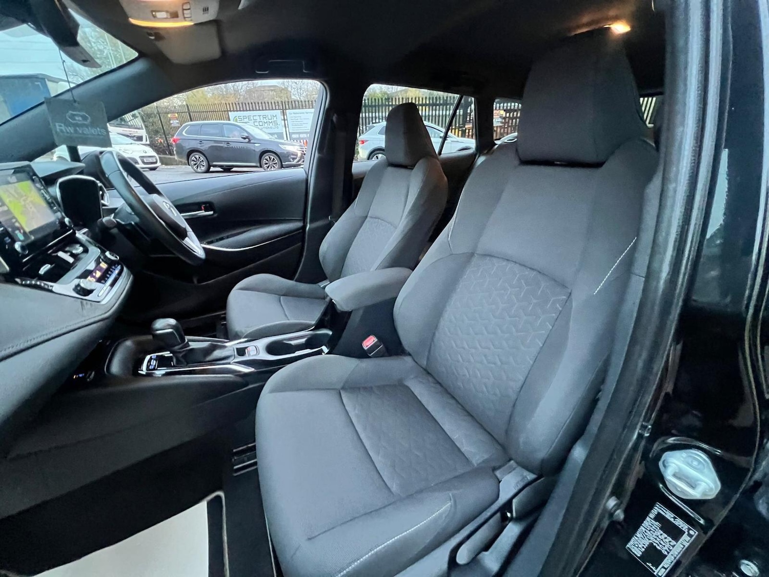 Used Toyota Corolla 2019 for sale - 77174427: Photo 54