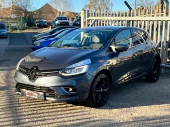 Used Renault Clio 2018 for sale - 74935704: Photo