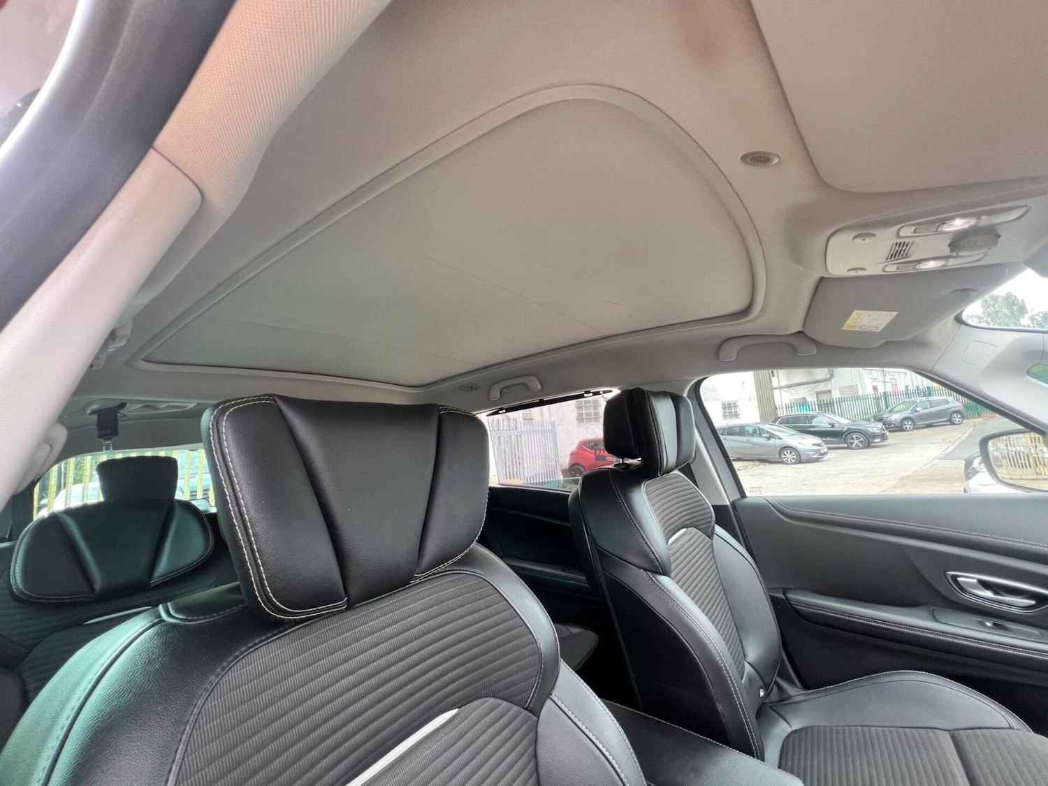 Used Renault Grand Scenic 2017 for sale - 77249684: Photo 35