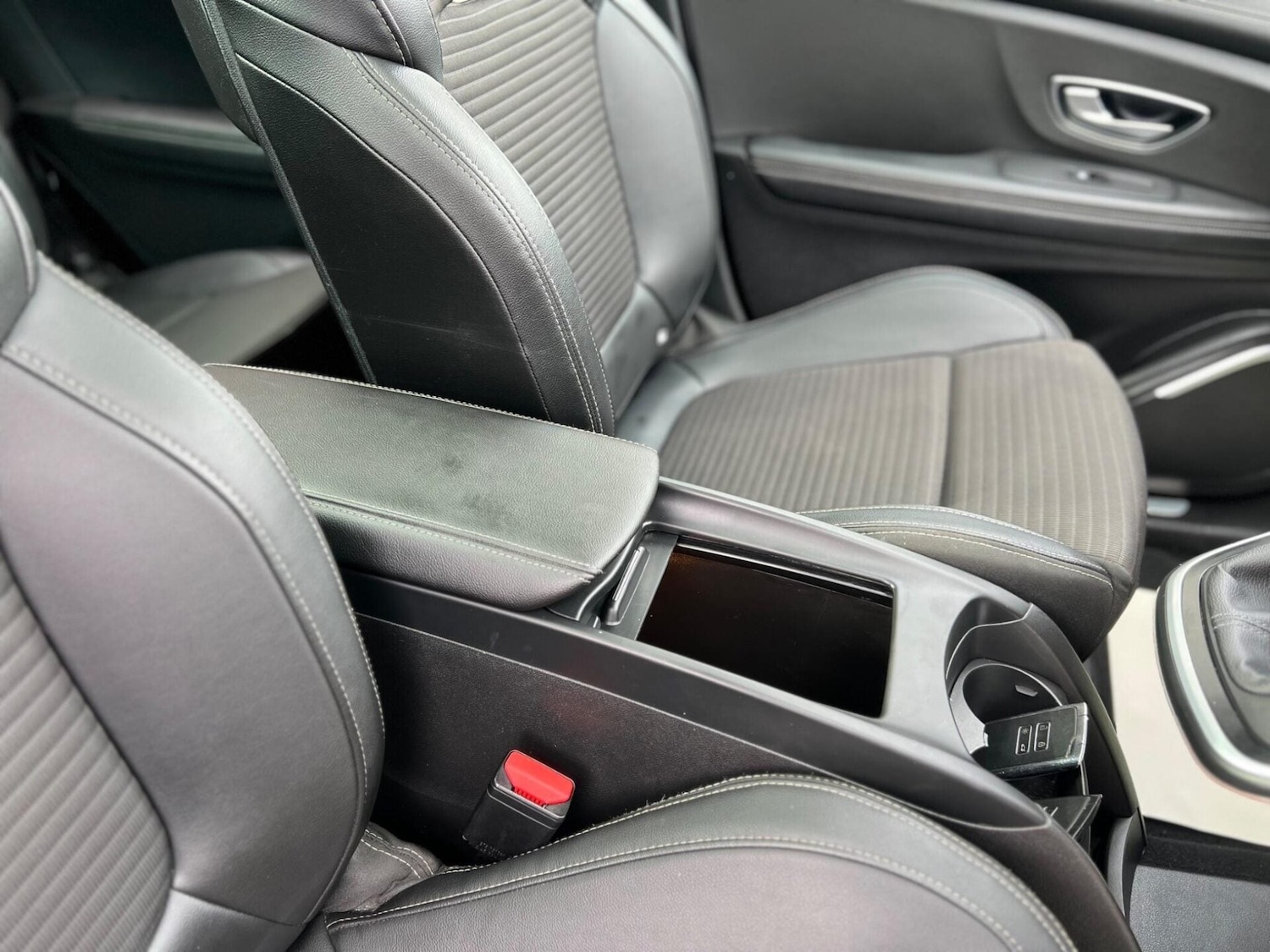 Used Renault Grand Scenic 2017 for sale - 77249684: Photo 36