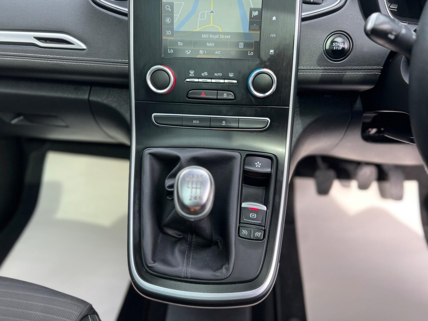 Used Renault Grand Scenic 2017 for sale - 77249684: Photo 49