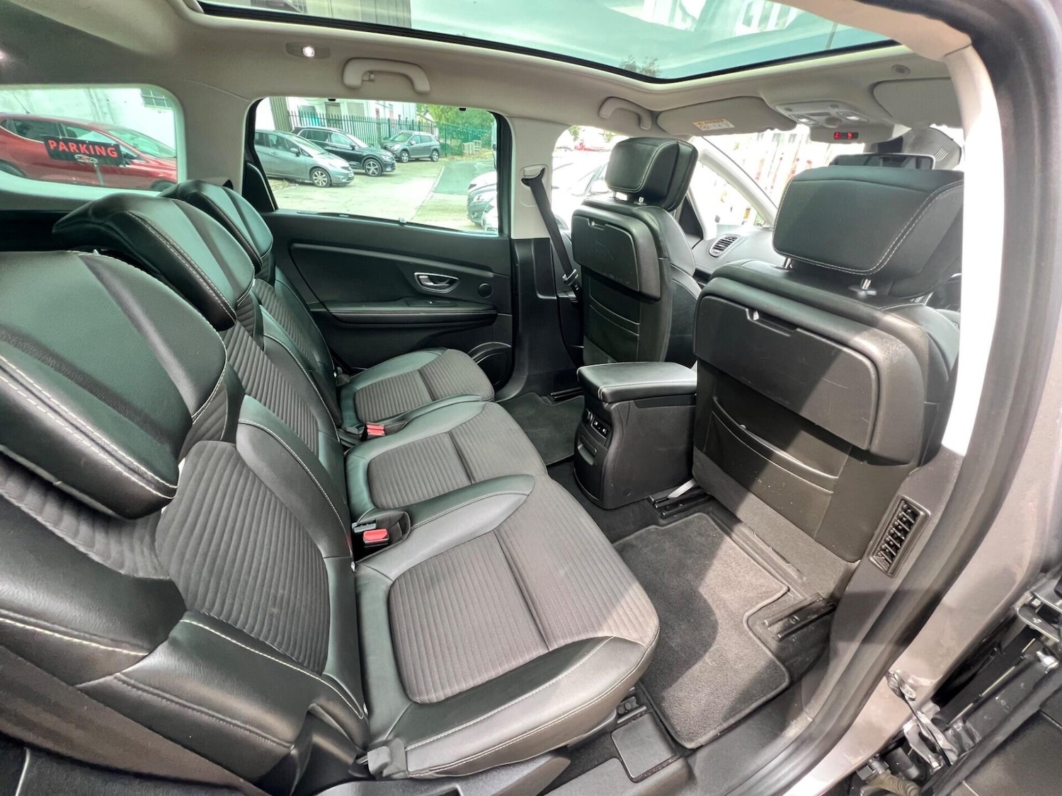 Used Renault Grand Scenic 2017 for sale - 77249684: Photo 58