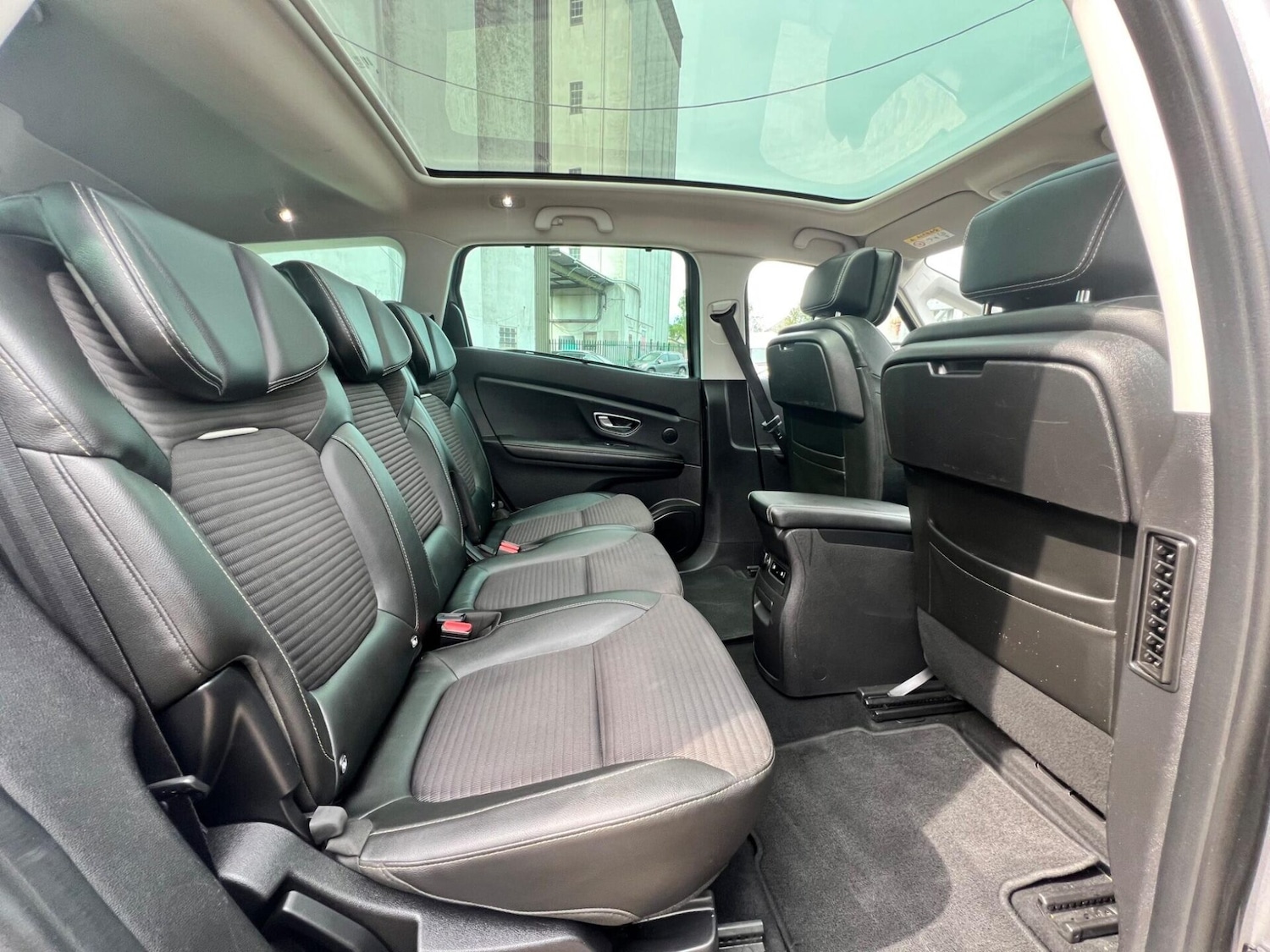 Used Renault Grand Scenic 2017 for sale - 77249684: Photo 59