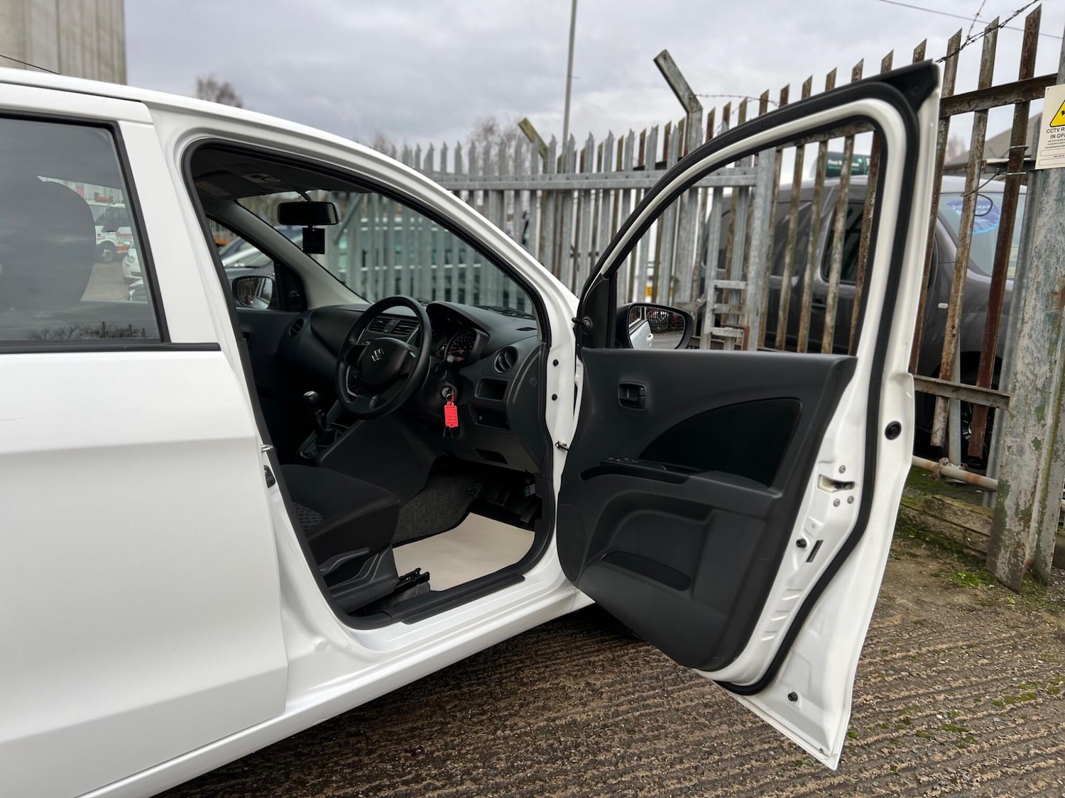 Used Suzuki Celerio 2015 for sale - 77155972: Photo 42