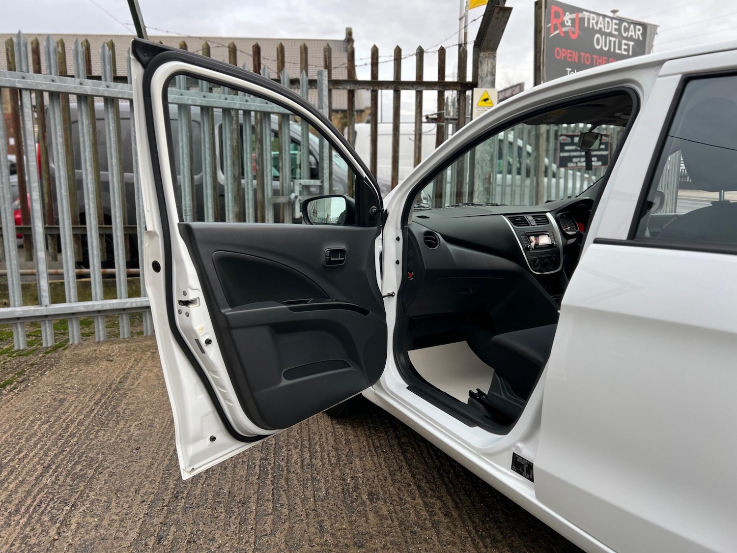 Used Suzuki Celerio 2015 for sale - 77155972: Photo 54