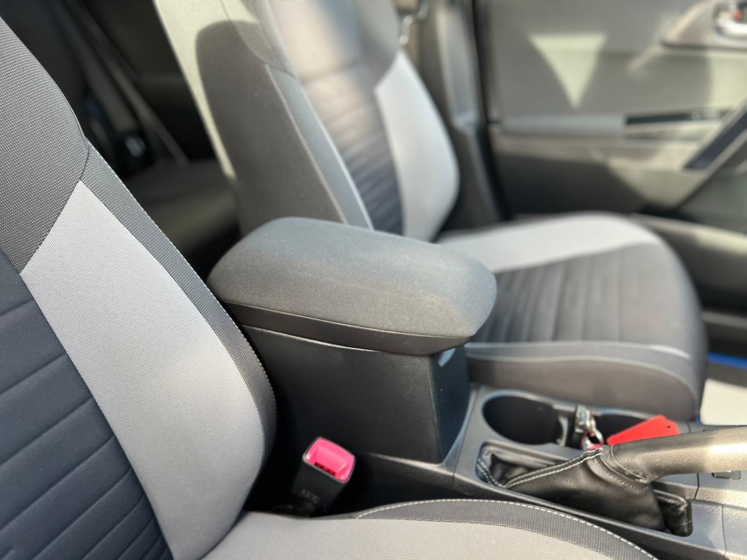 Used Toyota Auris 2016 for sale - 76607389: Photo 31