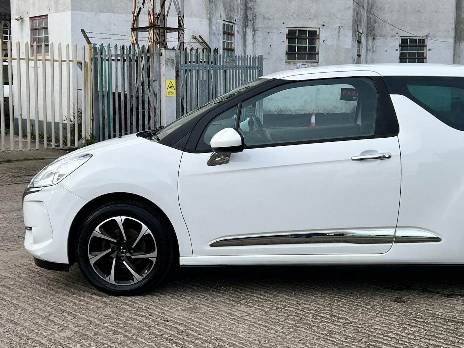 Used DS Automobiles DS 3 2017 for sale - 77605391: Photo 15