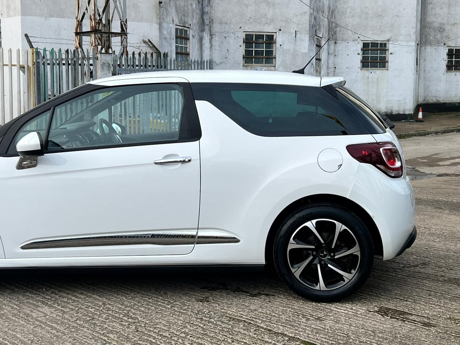 Used DS Automobiles DS 3 2017 for sale - 77605391: Photo 16