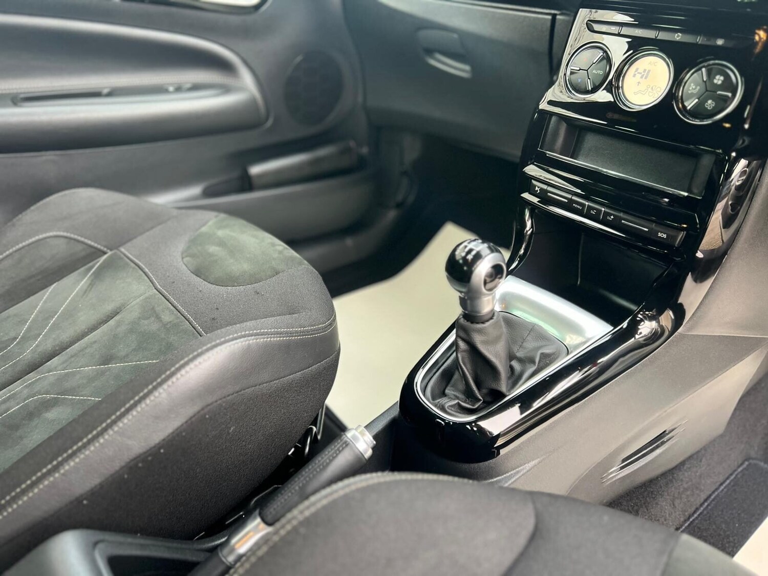 Used DS Automobiles DS 3 2017 for sale - 77605391: Photo 35