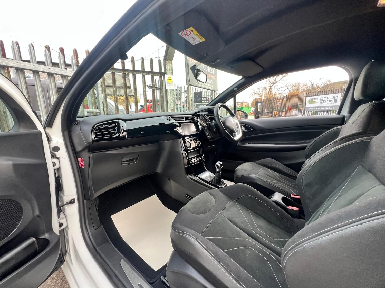 Used DS Automobiles DS 3 2017 for sale - 77605391: Photo 46