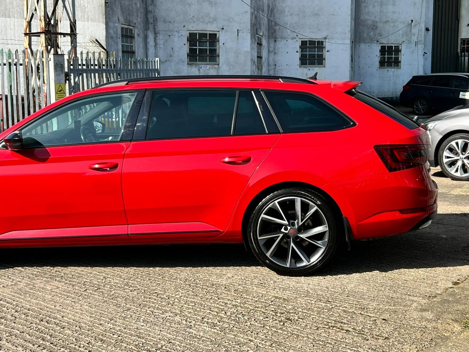 Used Skoda Superb 2017 for sale - 77932809: Photo 19