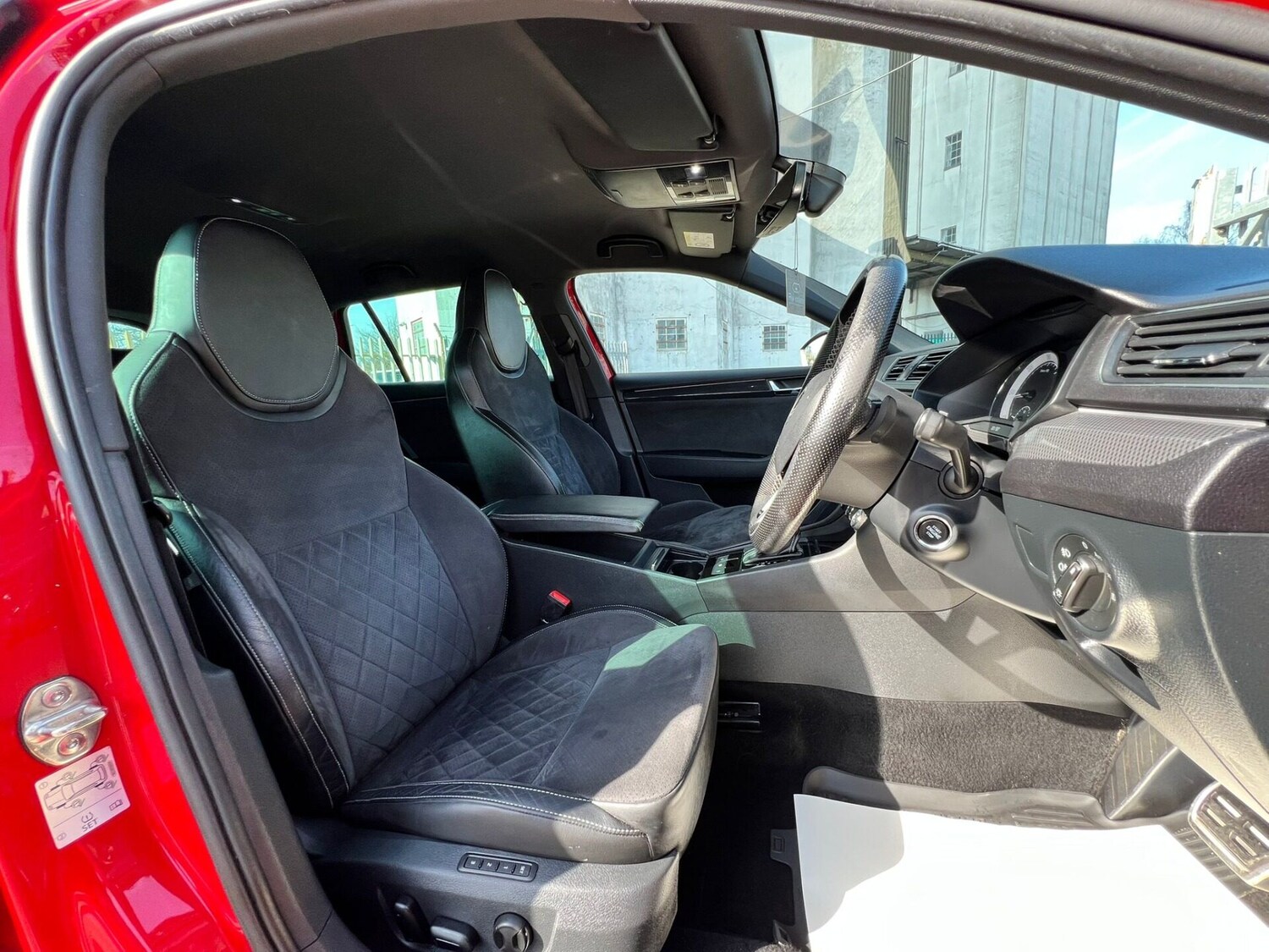 Used Skoda Superb 2017 for sale - 77932809: Photo 30