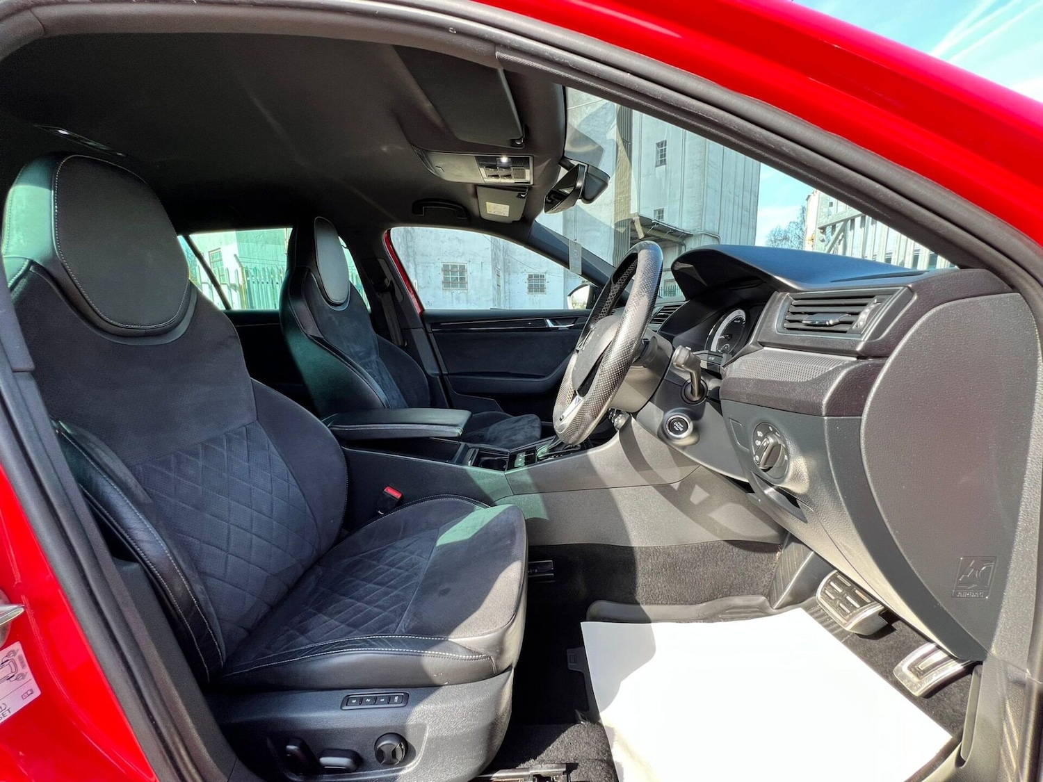 Used Skoda Superb 2017 for sale - 77932809: Photo 31