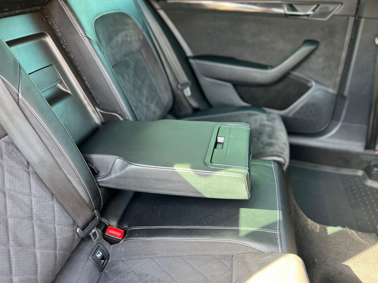 Used Skoda Superb 2017 for sale - 77932809: Photo 55