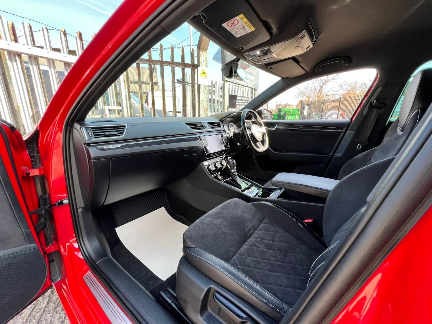 Used Skoda Superb 2017 for sale - 77932809: Photo 58