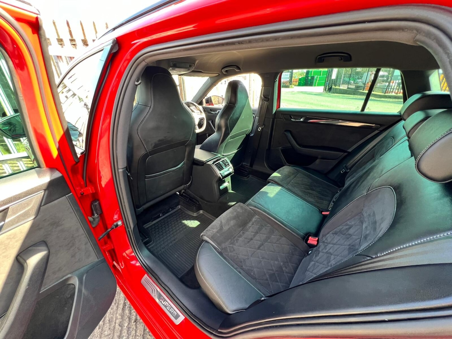 Used Skoda Superb 2017 for sale - 77932809: Photo 65