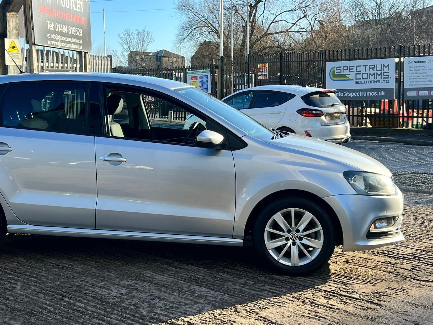 Used Volkswagen Polo 2015 for sale - 77162765: Photo 14
