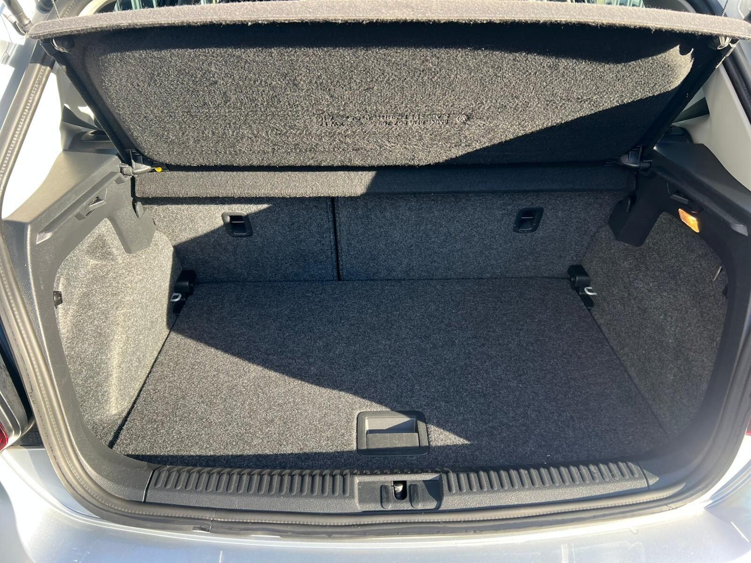 Used Volkswagen Polo 2015 for sale - 77162765: Photo 25