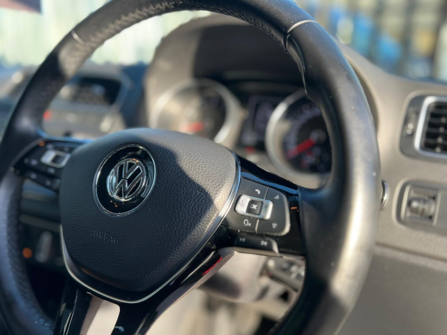 Used Volkswagen Polo 2015 for sale - 77162765: Photo 37