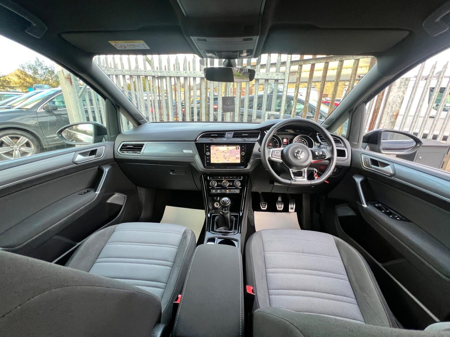 Used Volkswagen Touran 2018 for sale - 77249735: Photo 29