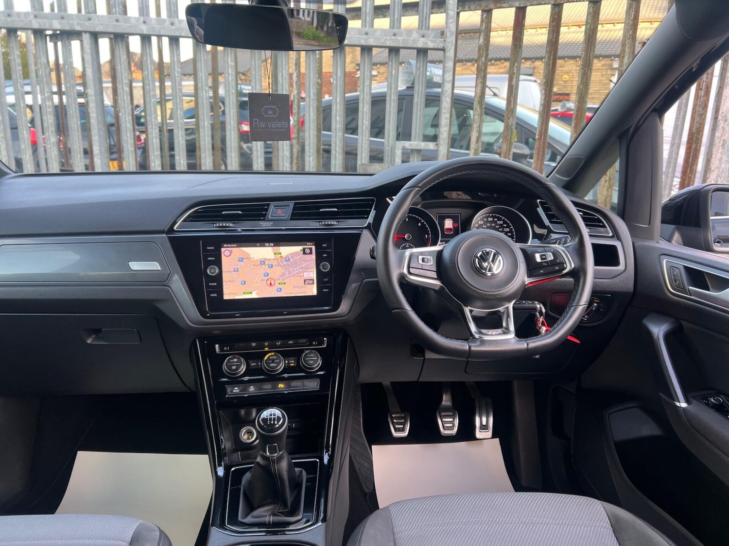 Used Volkswagen Touran 2018 for sale - 77249735: Photo 31
