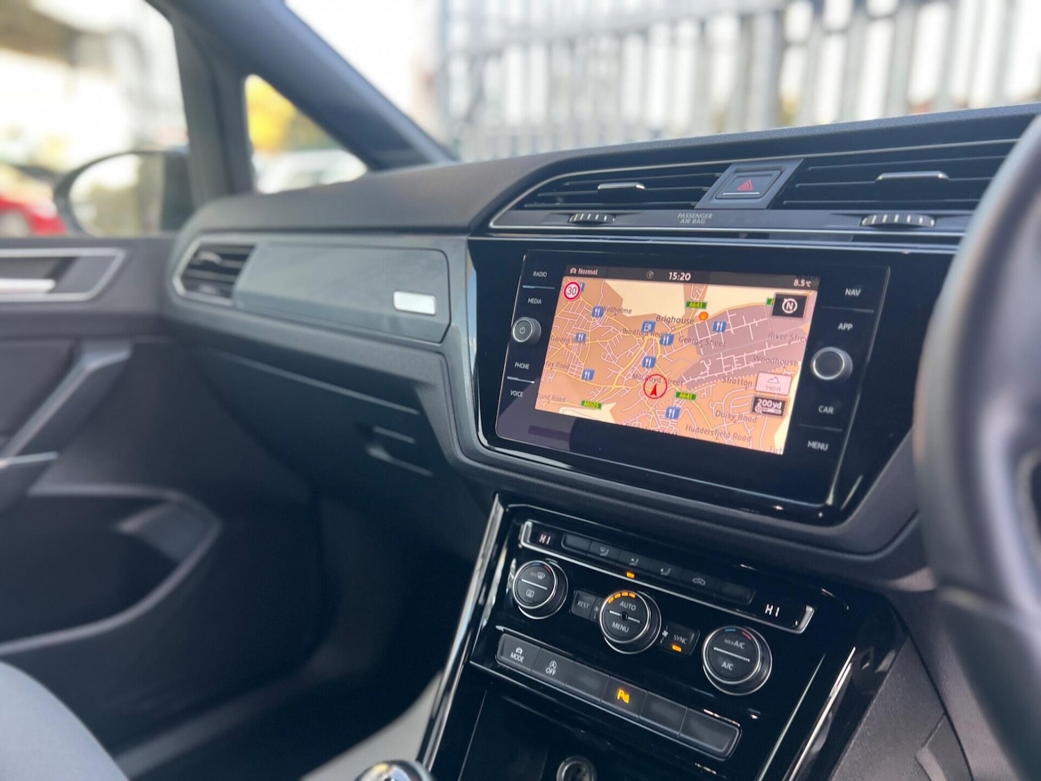 Used Volkswagen Touran 2018 for sale - 77249735: Photo 43