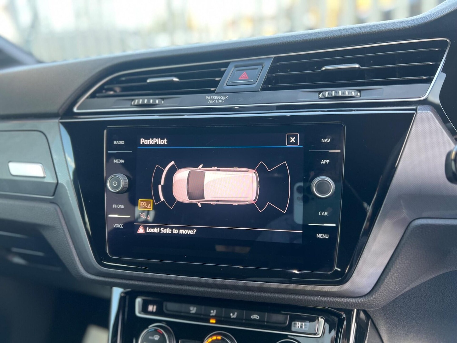 Used Volkswagen Touran 2018 for sale - 77249735: Photo 44