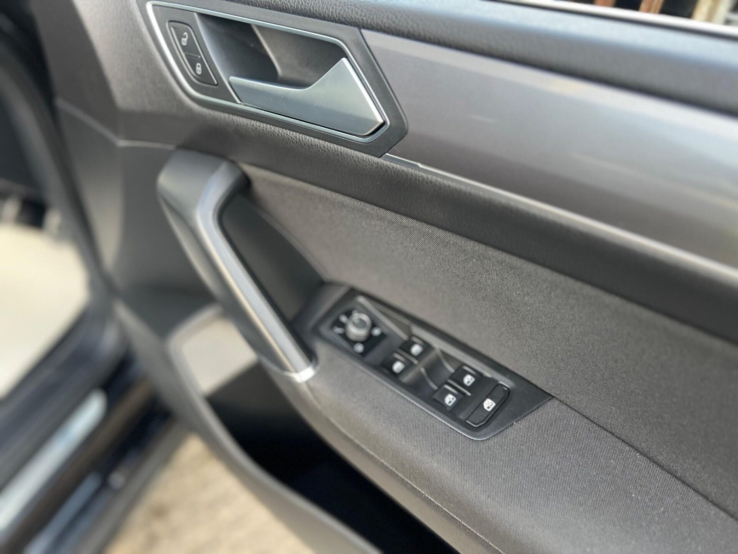 Used Volkswagen Touran 2018 for sale - 77249735: Photo 50