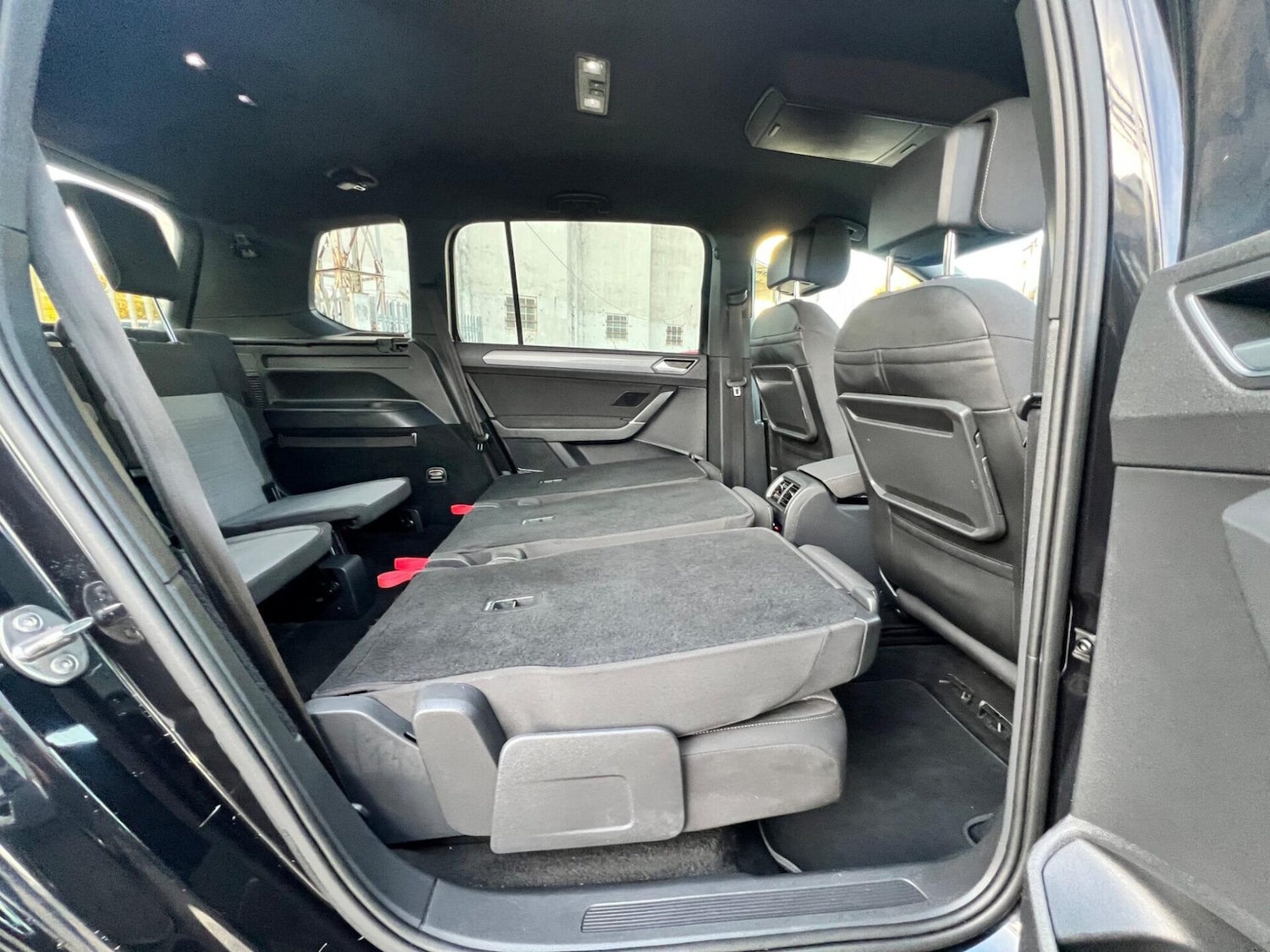 Used Volkswagen Touran 2018 for sale - 77249735: Photo 59