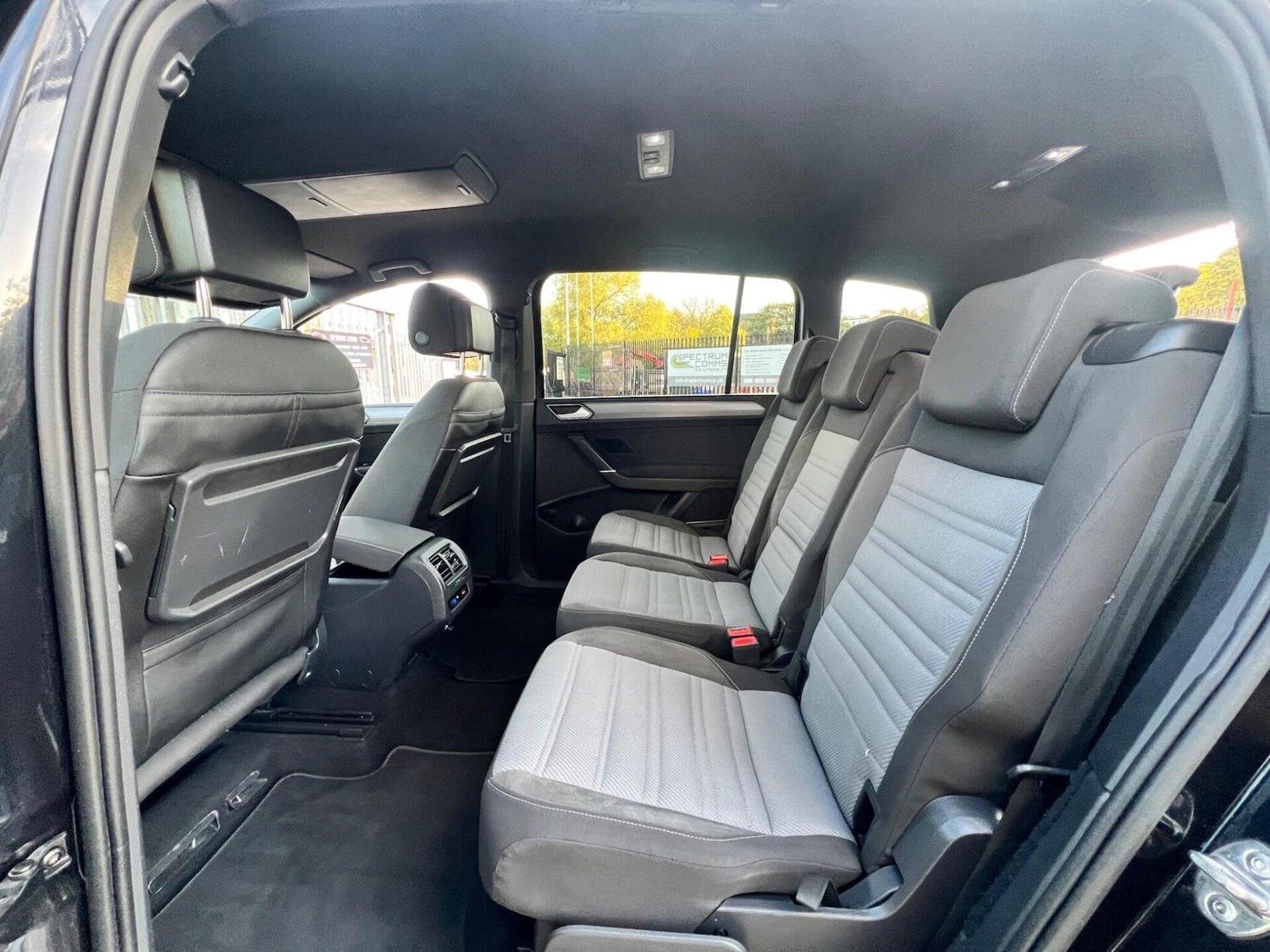 Used Volkswagen Touran 2018 for sale - 77249735: Photo 74