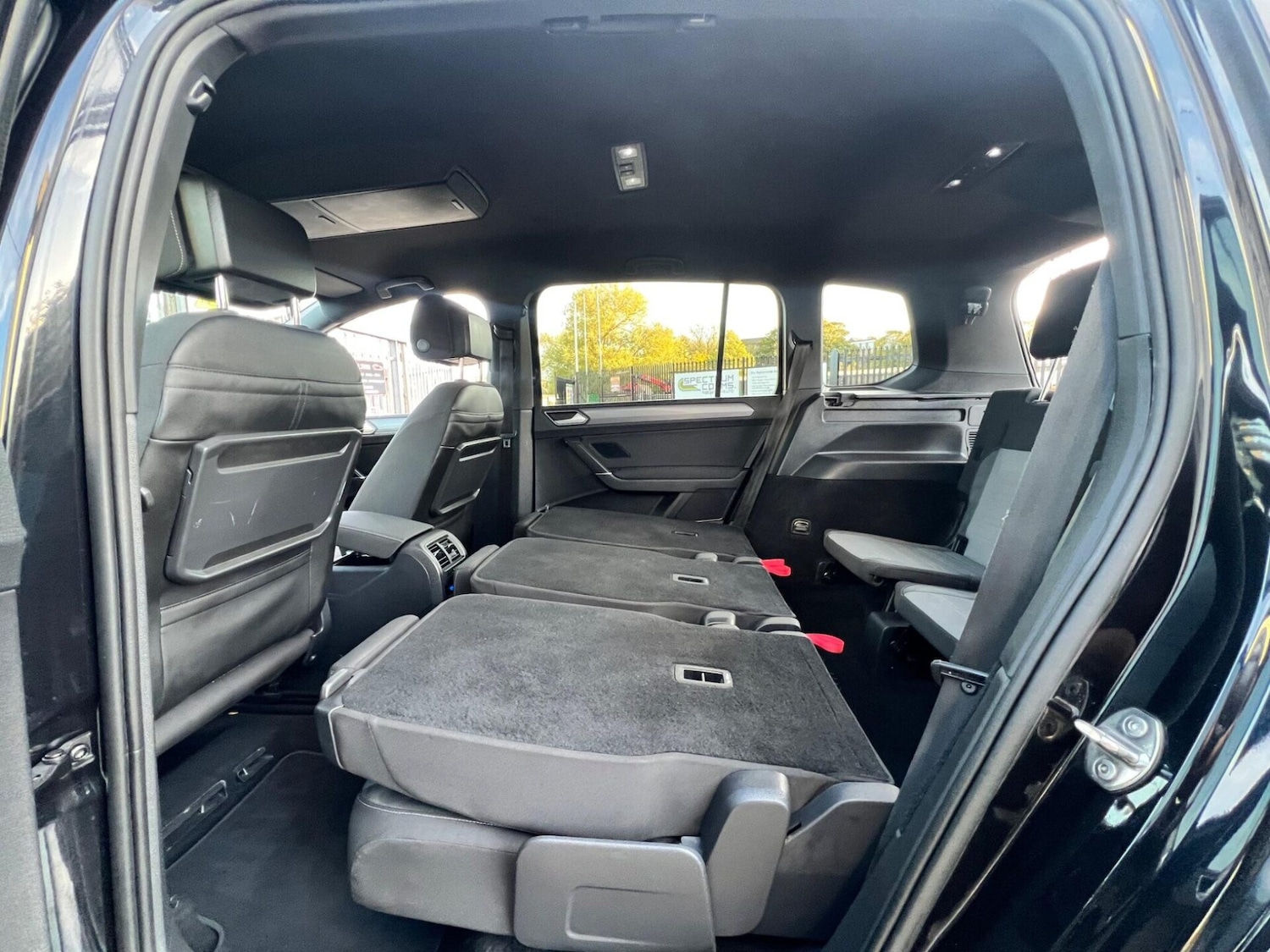 Used Volkswagen Touran 2018 for sale - 77249735: Photo 77