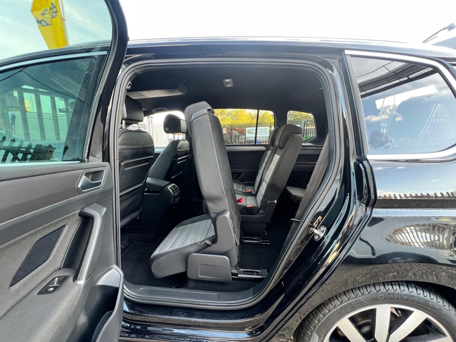 Used Volkswagen Touran 2018 for sale - 77249735: Photo 79