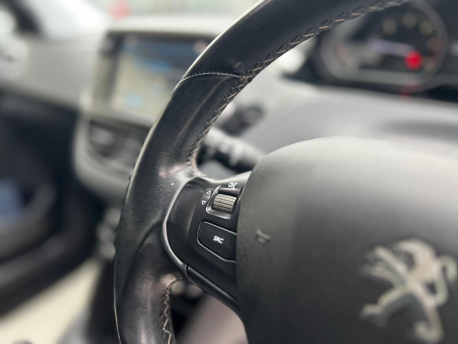 Used Peugeot 208 2017 for sale - 77249759: Photo 35