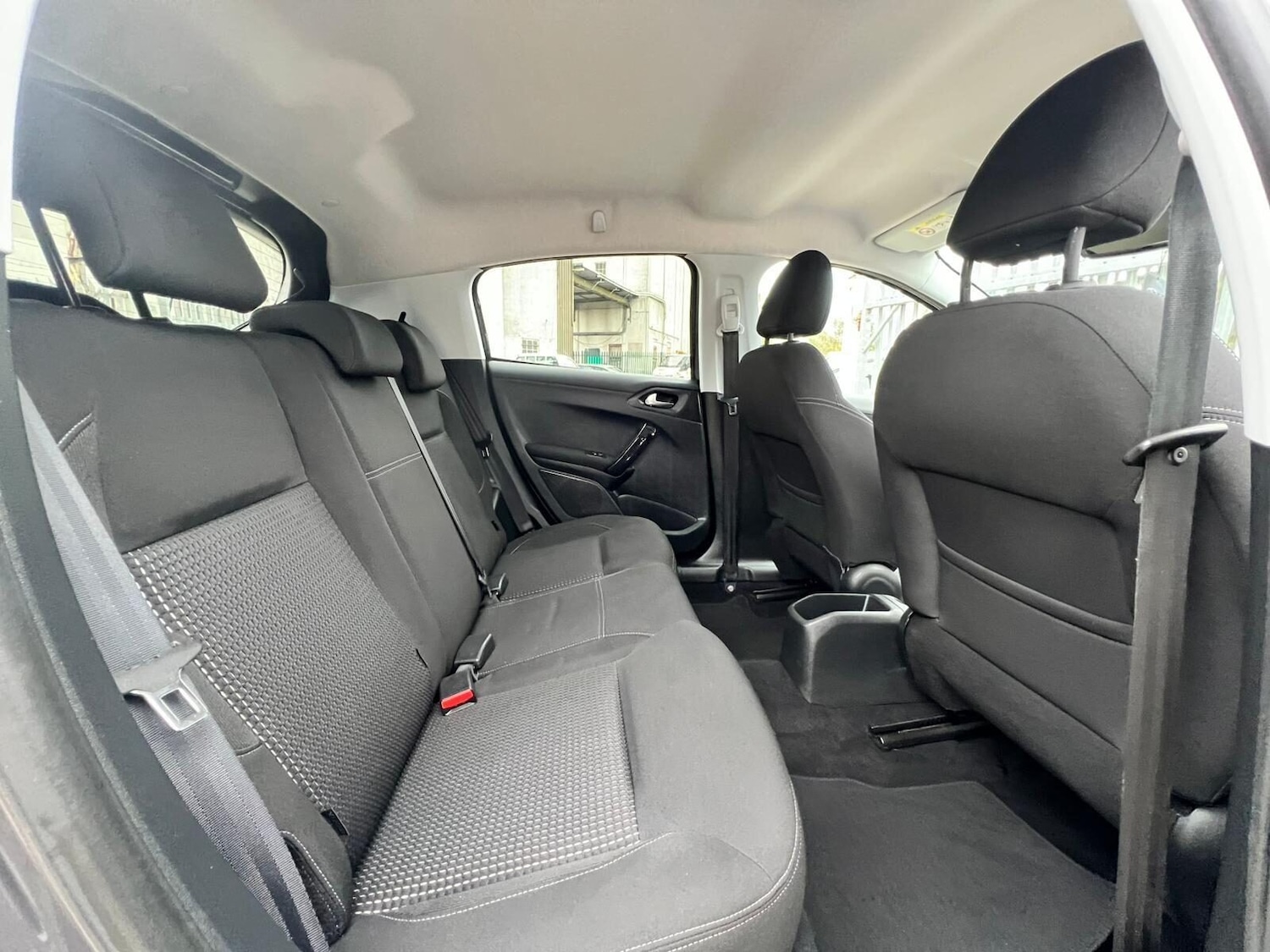 Used Peugeot 208 2017 for sale - 77249759: Photo 59