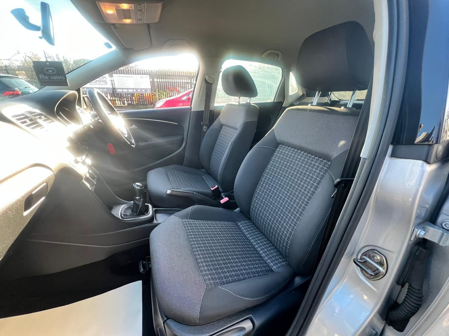 Used Volkswagen Polo 2015 for sale - 77249682: Photo 56