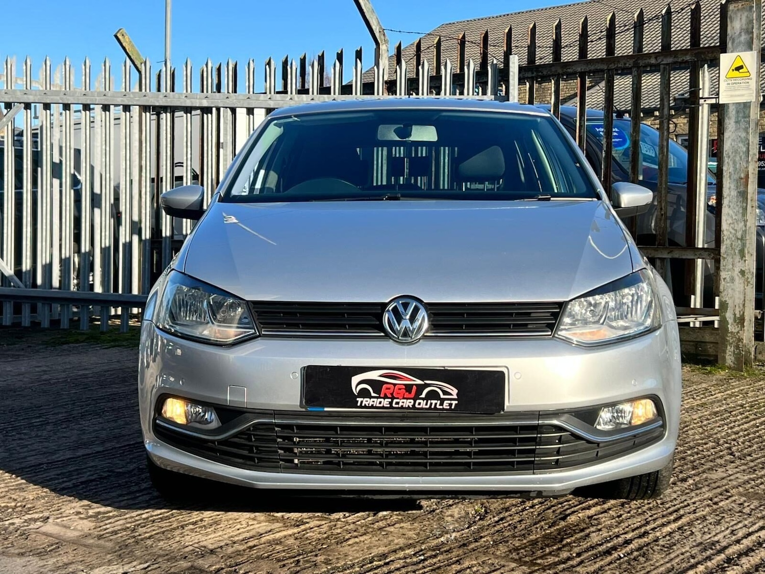 Used Volkswagen Polo 2015 for sale - 77249682: Photo 7