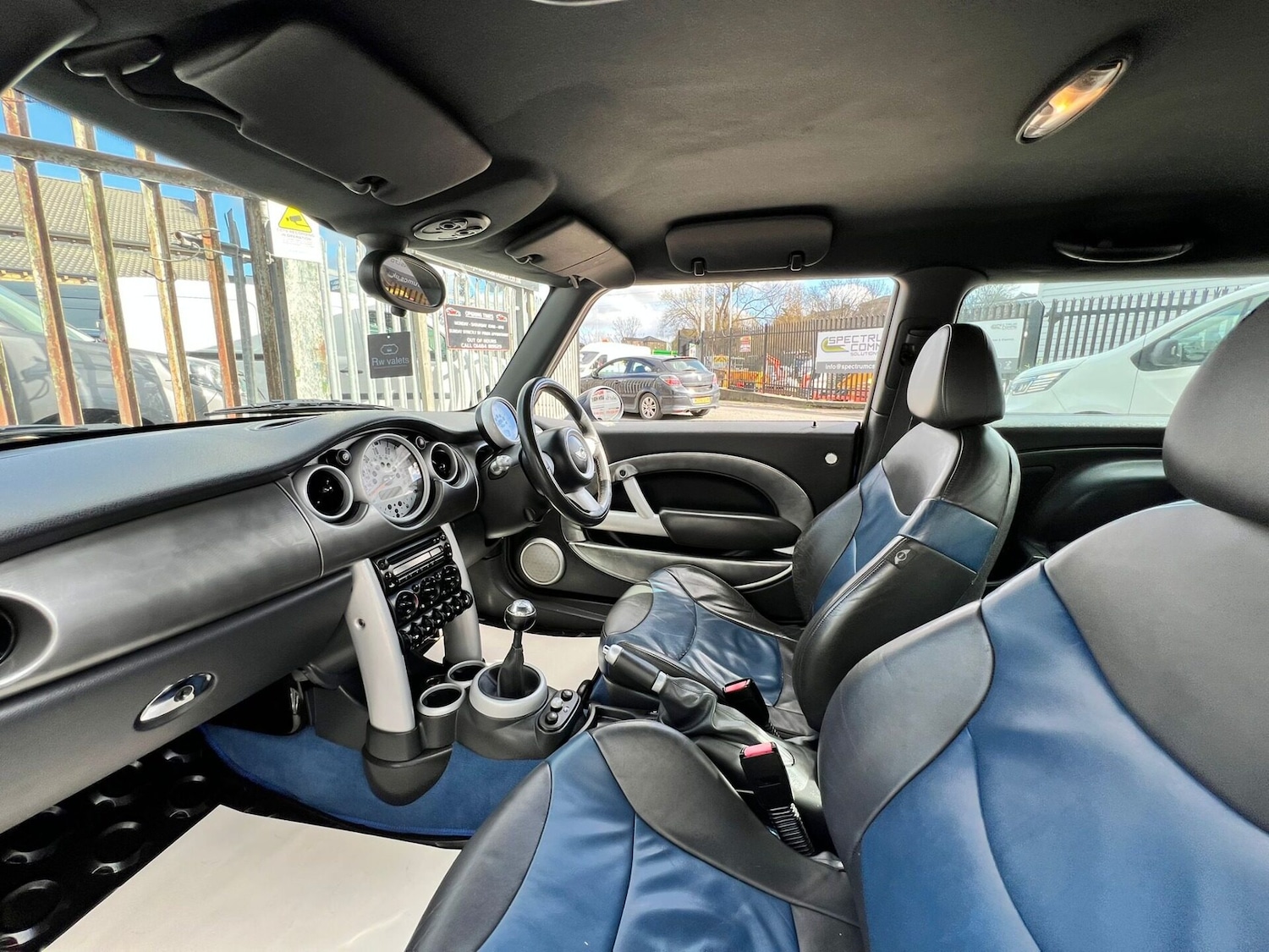 Used MINI Hatch 2004 for sale - 78084072: Photo 24