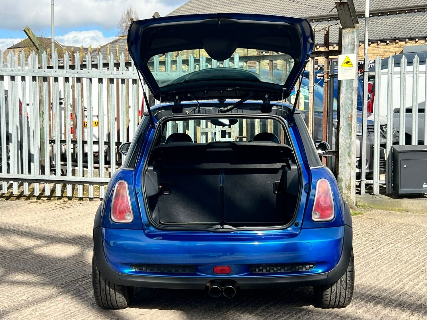 Used MINI Hatch 2004 for sale - 78084072: Photo 9