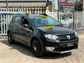 Used Dacia Sandero Stepway 2013 for sale - 79404563: Photo
