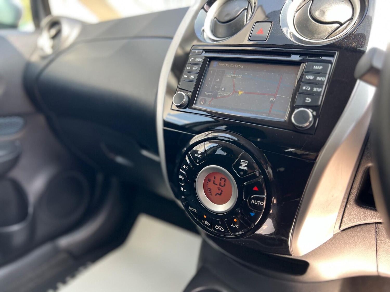 Used Nissan Note 2015 for sale - 77249705: Photo 43