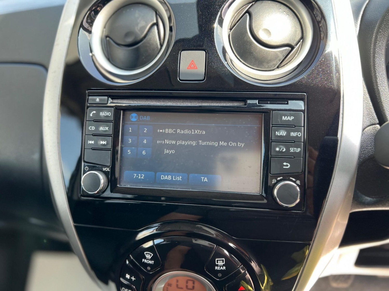 Used Nissan Note 2015 for sale - 77249705: Photo 49