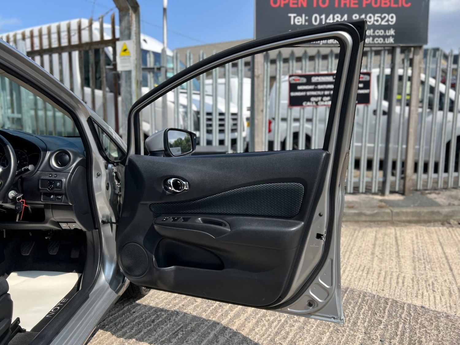 Used Nissan Note 2015 for sale - 77249705: Photo 54