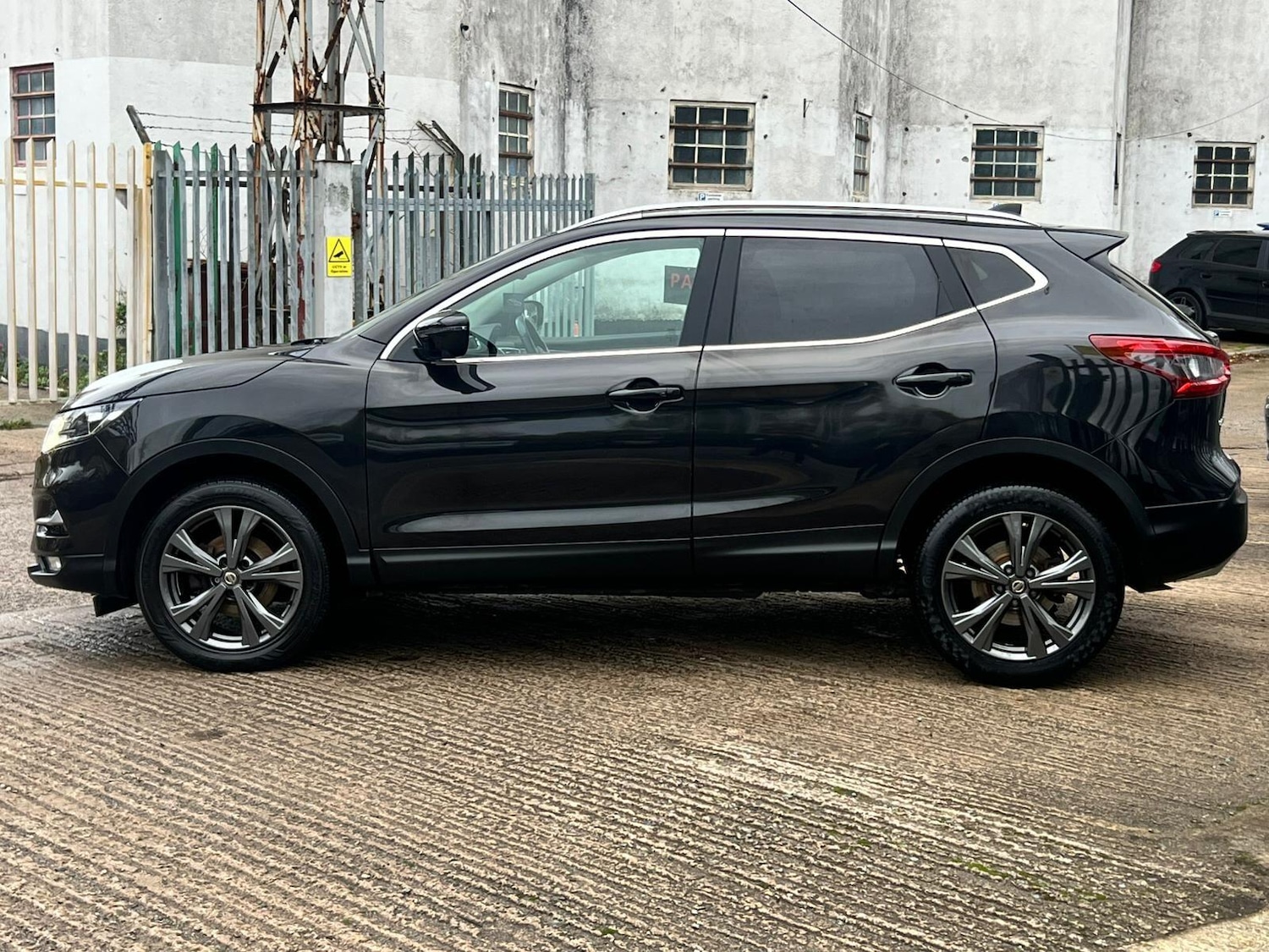 Used Nissan Qashqai 2018 for sale - 76472258: Photo 13